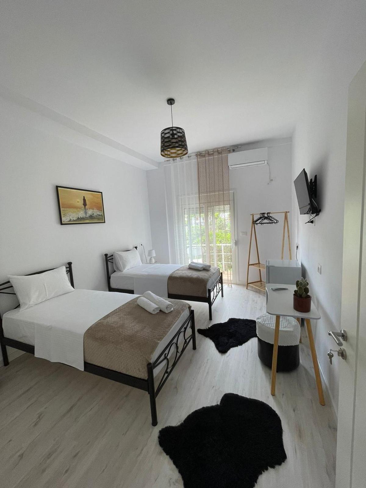 Ilvi Guesthouse Gjirokastër 外观 照片