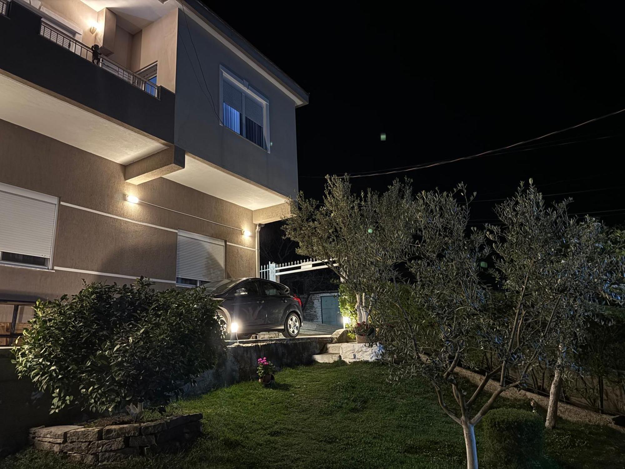 Ilvi Guesthouse Gjirokastër 外观 照片